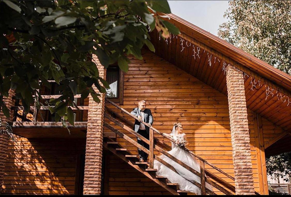 Hotel Bannyi Dvir Uzyn Zewnętrze zdjęcie