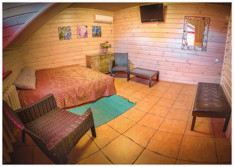 Hotel Bannyi Dvir Uzyn Zewnętrze zdjęcie