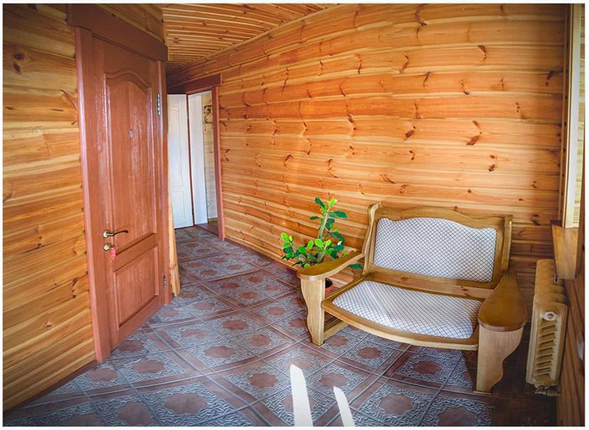 Hotel Bannyi Dvir Uzyn Zewnętrze zdjęcie