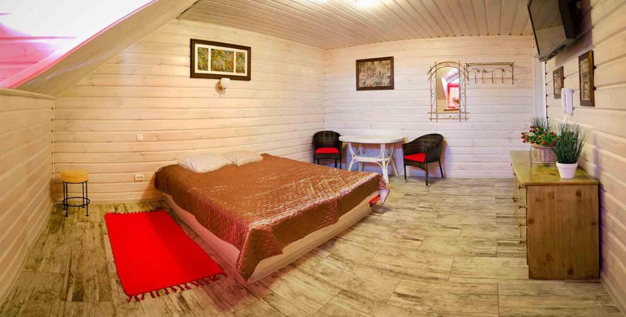 Hotel Bannyi Dvir Uzyn Zewnętrze zdjęcie